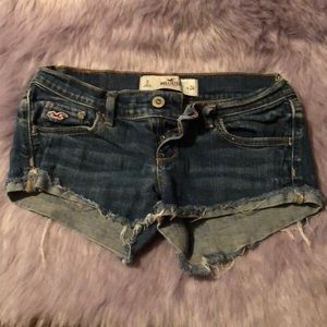 Hollister short